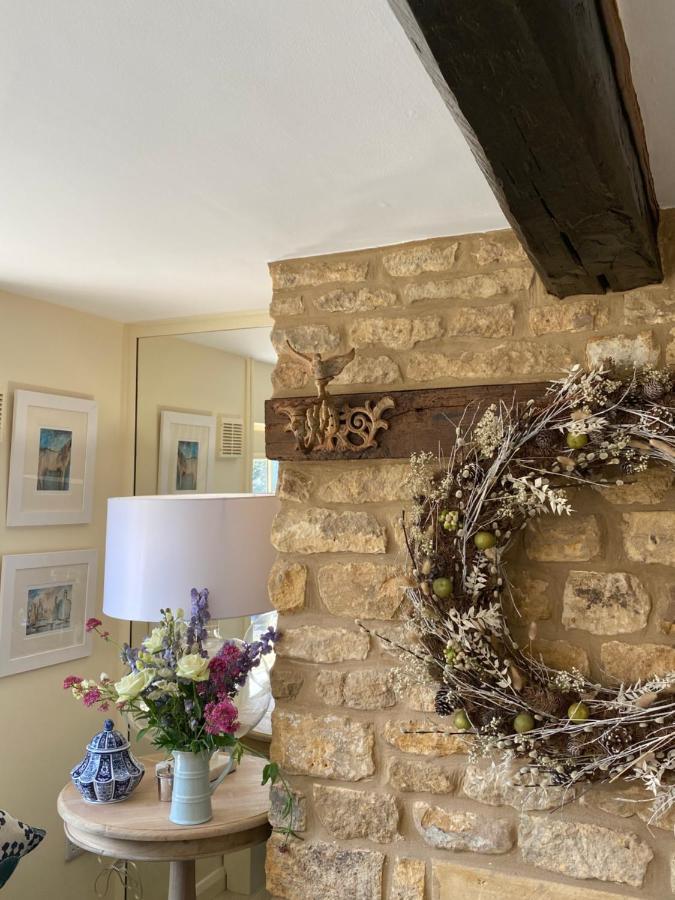 Vine Cottage Чипинг Камдън Екстериор снимка